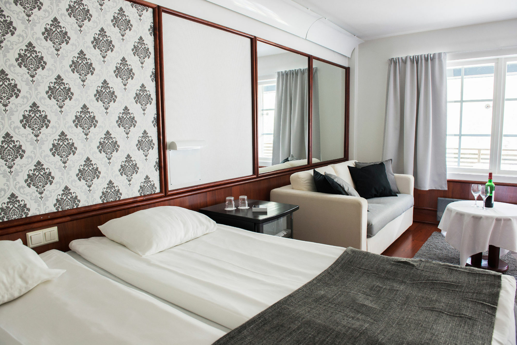 Hotel Royal Рука Экстерьер фото